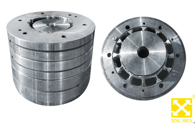 Extrusion die for body parts of rail vehicles 